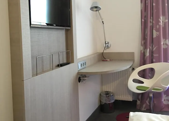 斯马蒂诺酒店 3*